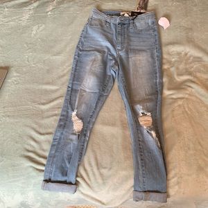 Charlotte Russe High Rise Skinny Ripped Jean Size0